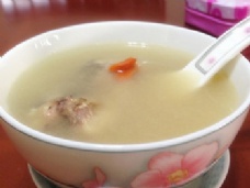 葛菜瘦肉煲生鱼汤
